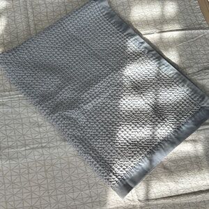 Cloud Island Textured Gray Blanket